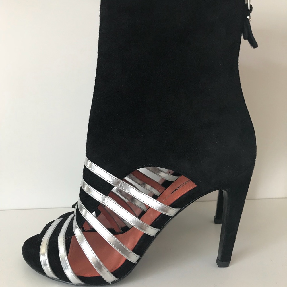 Via Spiga Roselyn Strappy Suede Sandals
